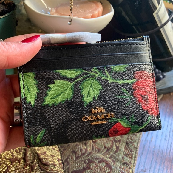 RARE🔥Authentic COACH Coated/smooth leather roses L.Ed zip card holder/ID/keych - Picture 2 of 8